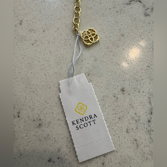 Kendra Scott Elisa Necklace Gold chain in Blush Ivory MOP NEW pink - Picture 4 of 7